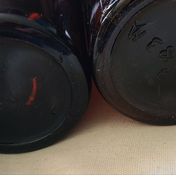 BLATZ BREWING CO. Vintage BEER Bottle, Milwaukee Wisc EMBOSSED, Empty, Set Of 2 - Picture 6 of 10